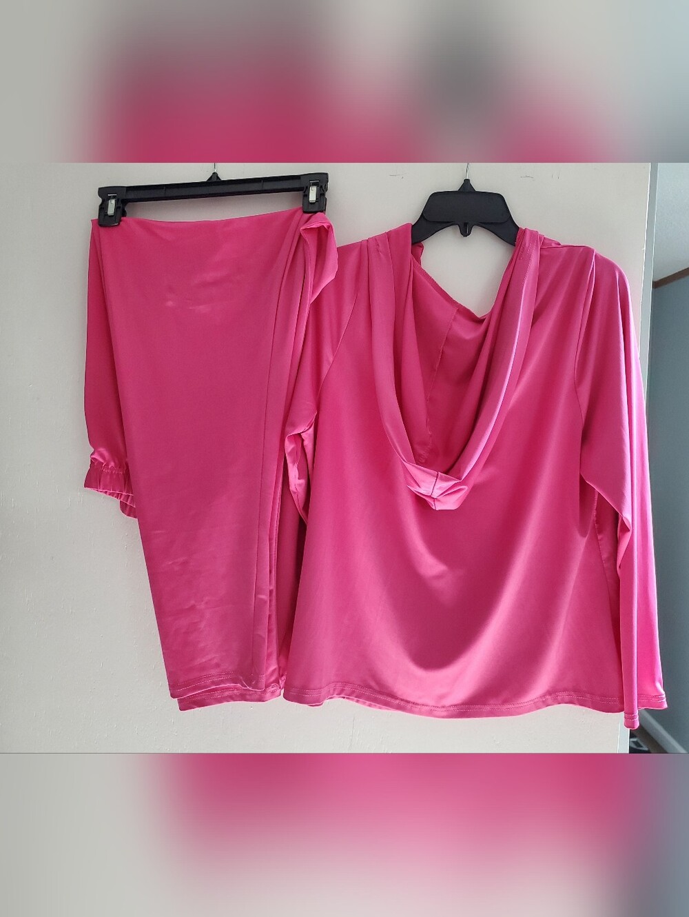 SHEIN Curve Coral Hoodie And Pants - Picture 2 of 3